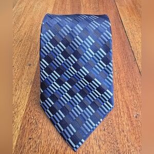 Calvin Klein 100% Silk Blue Geometric Silk Tie Pre-Owned L59" W3" Clean